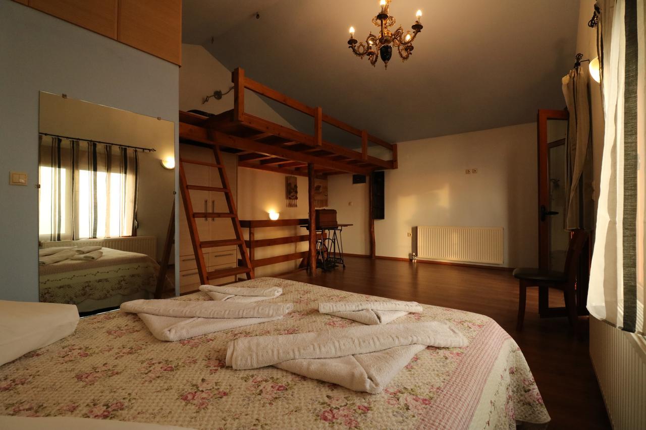Fakistra'S Blue House Villa ซาการาดา ภายนอก รูปภาพ