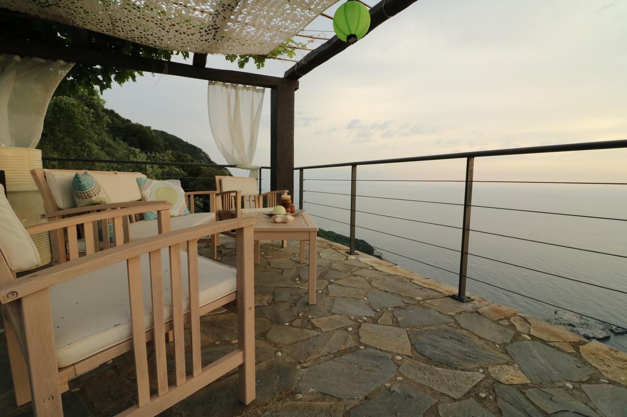 Fakistra'S Blue House Villa ซาการาดา ภายนอก รูปภาพ